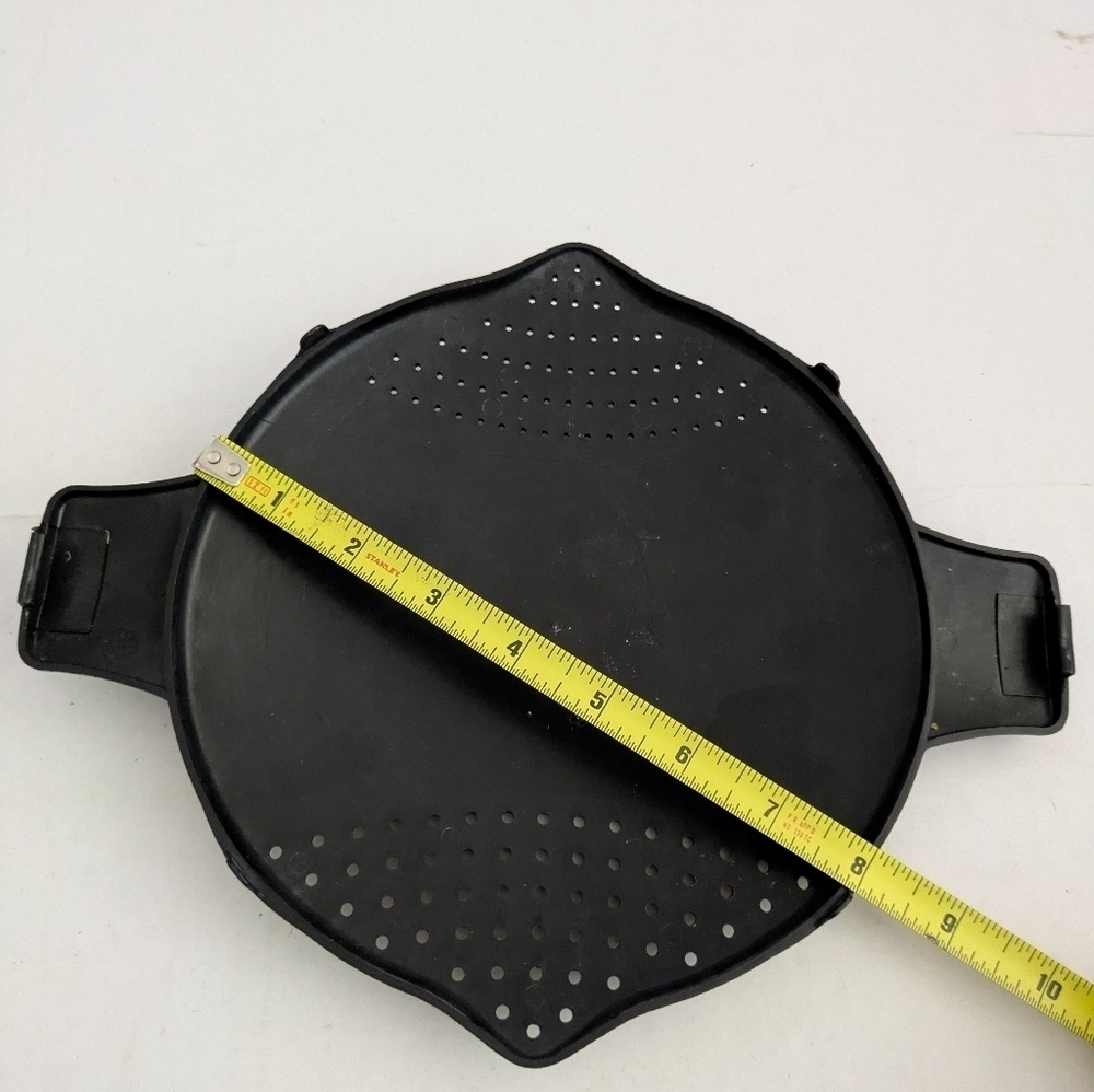 Pampered chef microwave steamer Lid Only - Picture 3 of 3